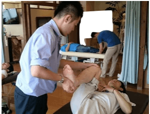 講師
